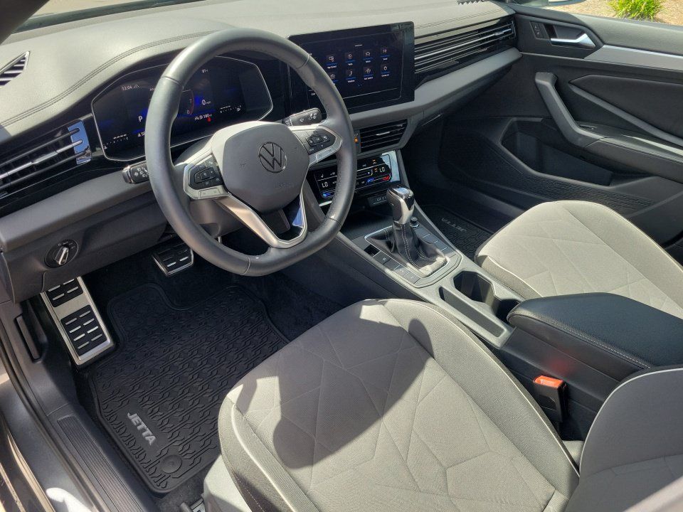 Certified 2026 Volkswagen Jetta Sport FWD image 30