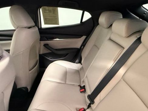 Used 2019 MAZDA MAZDA3 Hatchback w/ Preferred Package FWD image 36