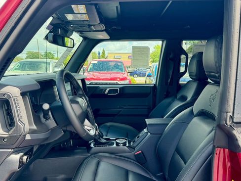 New 2025 Ford Bronco Badlands image 17