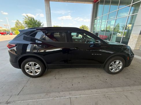 Used 2021 Chevrolet Blazer LT FWD image 13