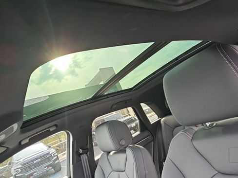 Certified 2025 Audi Q3 2.0T Premium w/ Convenience Package AWD/4WD image 11