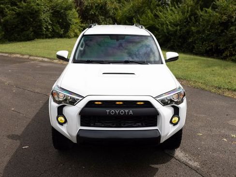 Used 2018 Toyota 4Runner TRD Off-Road Premium image 15