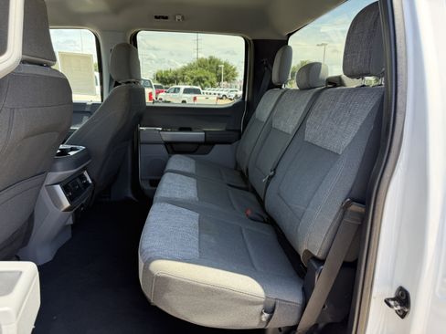 Used 2023 Ford F250 XLT w/ FX4 Off-Road Package AWD/4WD image 31