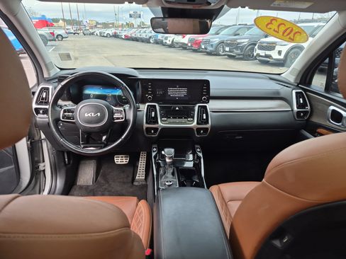 Used 2023 Kia Sorento SX Prestige image 21