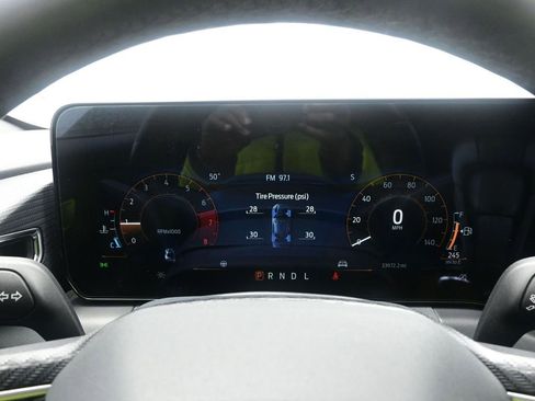 Used 2024 Ford Mustang Premium image 17