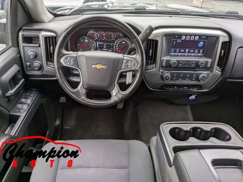Used 2018 Chevrolet Silverado 1500 LT AWD/4WD image 18