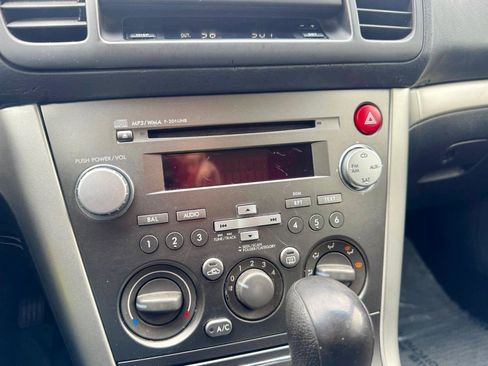 Used 2009 Subaru Outback 2.5i Special Edition image 32