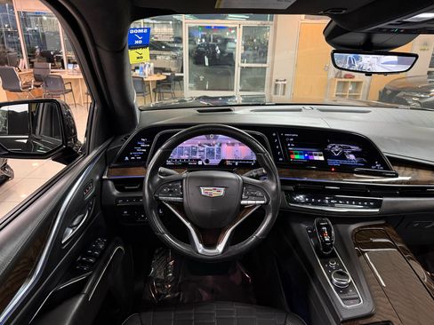 Used 2021 Cadillac Escalade ESV Sport Platinum image 13