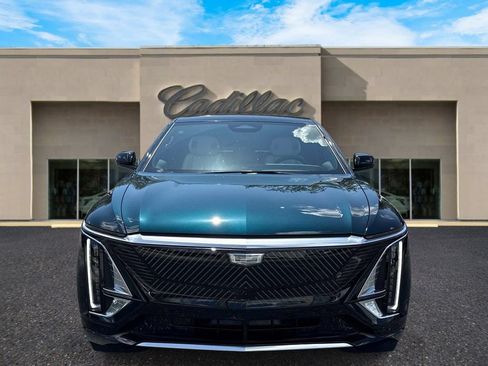New 2026 Cadillac Lyriq Premium Luxury AWD/4WD image 11