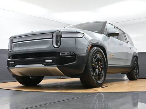 Used 2023 Rivian R1S Adventure AWD/4WD image 49