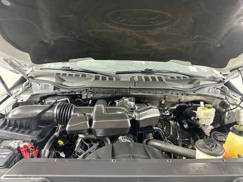 Used 2017 Ford F250 XL w/ Power Equipment Group image 28