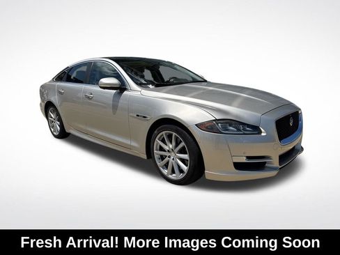 Used 2016 Jaguar XJ R-Sport RWD image 1