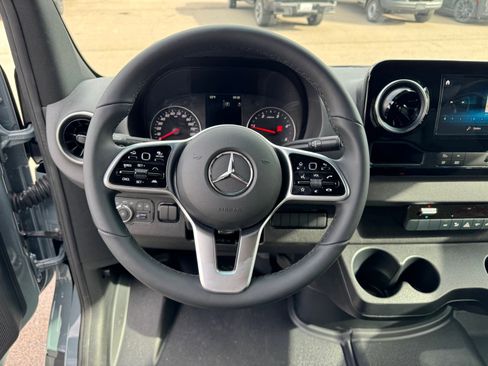 Used 2024 Mercedes-Benz Sprinter 144 Cargo image 17