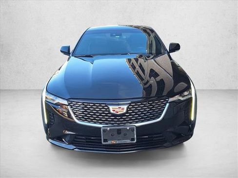 Used 2026 Cadillac CT4 Luxury image 2