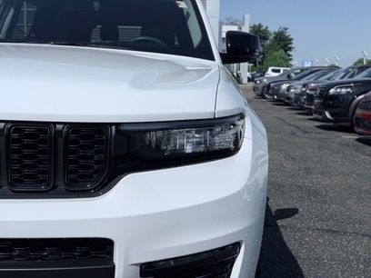 Used 2023 Jeep Grand Cherokee L Limited w/ Black Appearance Package