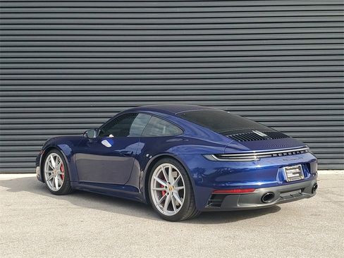Used 2024 Porsche 911 Carrera GTS image 3