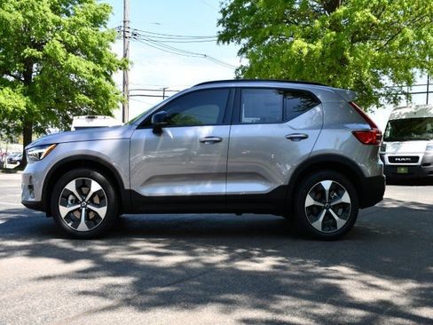 New 2026 Volvo XC40 B5 Plus w/ Protection Package Premier AWD/4WD image 4