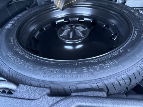 Certified 2026 Mercedes-Benz GLC 300 image 17