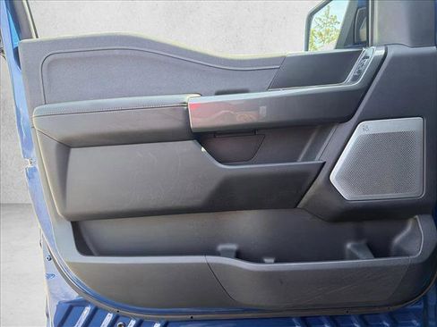 Used 2022 Ford F150 Lariat w/ Equipment Group 502A High AWD/4WD image 6