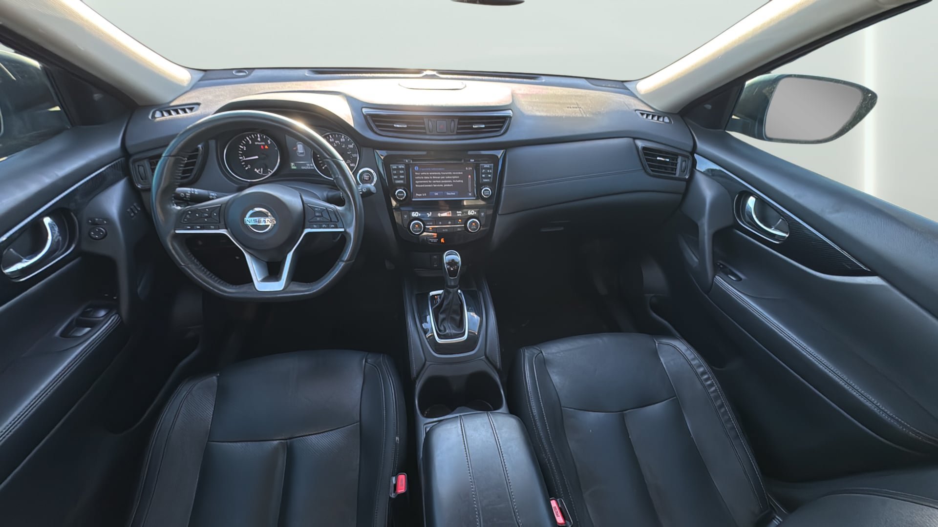 Used 2017 Nissan Rogue SL w/ SL Premium Package FWD image 31