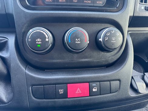 Used 2021 RAM ProMaster 1500 image 17