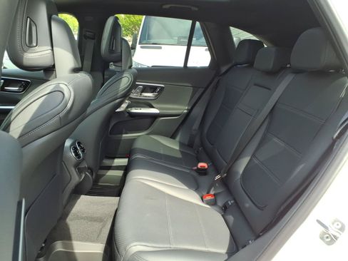 New 2026 Mercedes-Benz GLC 300 4MATIC image 17
