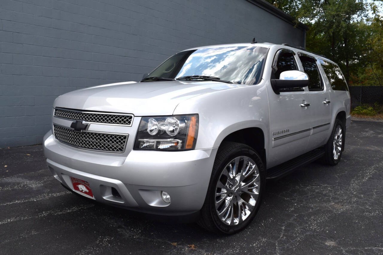 Used 2014 Chevrolet Suburban LTZ RWD image 1