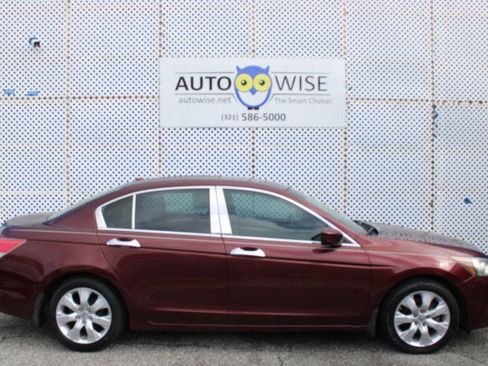 Used 2010 Honda Accord EX-L image 3