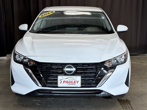 Used 2024 Nissan Sentra SV FWD image 5