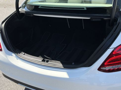 Used 2018 Mercedes-Benz C 300 4MATIC Sedan image 31