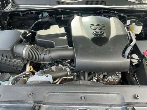 Certified 2023 Toyota Tacoma TRD Sport AWD/4WD image 29