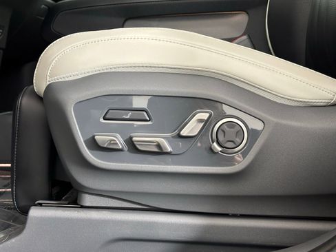 Used 2024 Kia EV9 GT-Line image 8