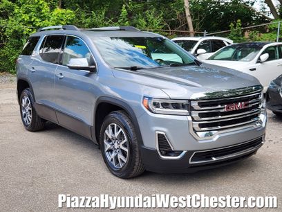 Used 2023 GMC Acadia SLT w/ Preferred Package