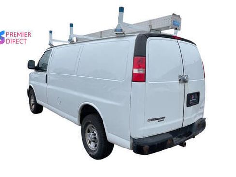 Used 2016 Chevrolet Express 2500 image 3