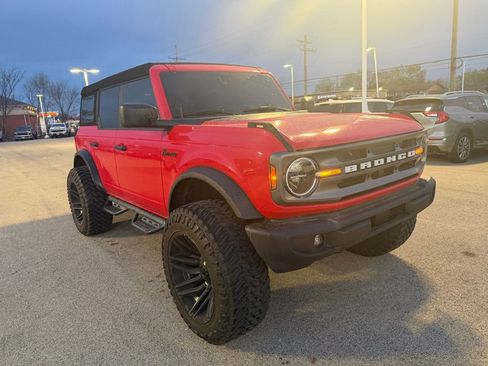Used 2023 Ford Bronco Big Bend image 2