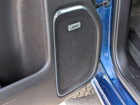 Used 2017 GMC Sierra 2500 SLT w/ Suspension Package, Off-Road image 15