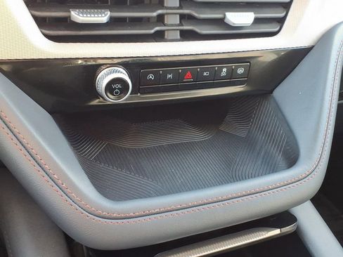 Used 2025 Ford Explorer Active image 22