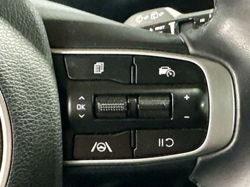 Used 2024 Kia Sportage EX image 10