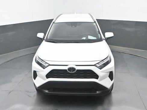 Used 2022 Toyota RAV4 XLE image 34