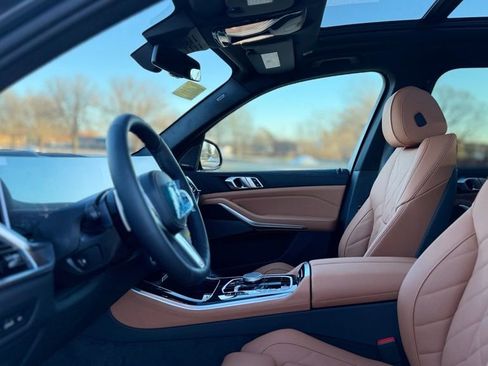 New 2026 BMW X5 xDrive40i w/ M Sport Package image 16
