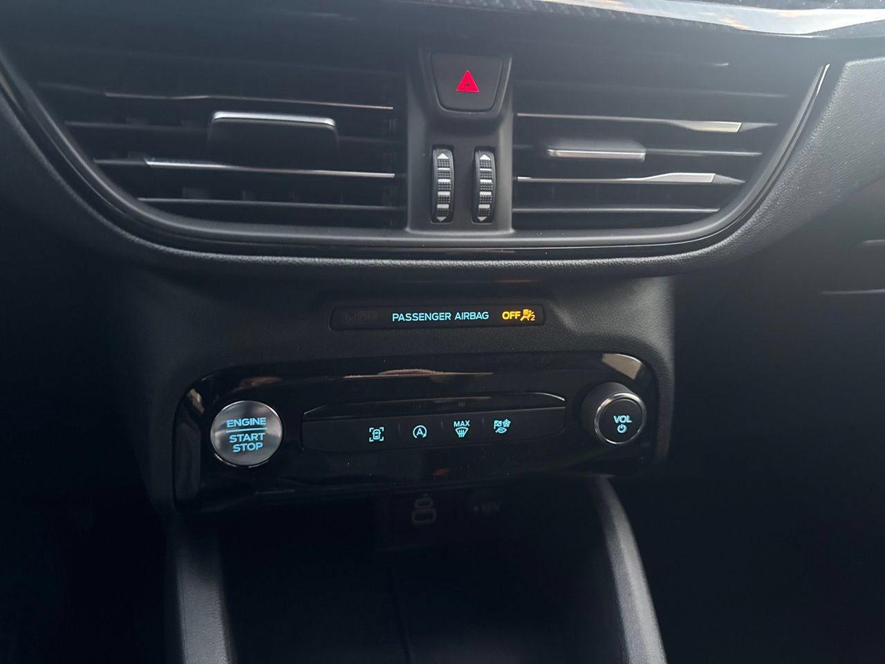Used 2026 Ford Escape ST-Line w/ Tech Pack #1 FWD image 13
