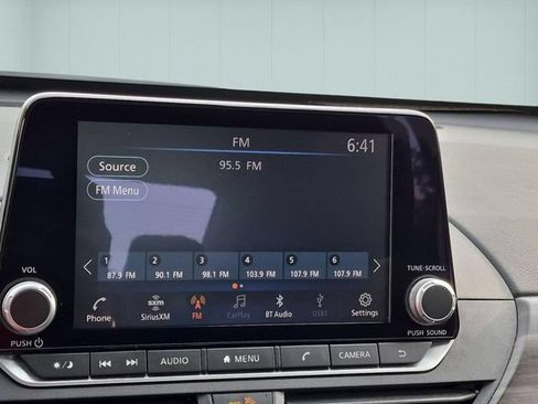 Used 2023 Nissan Altima 2.5 SV FWD image 22