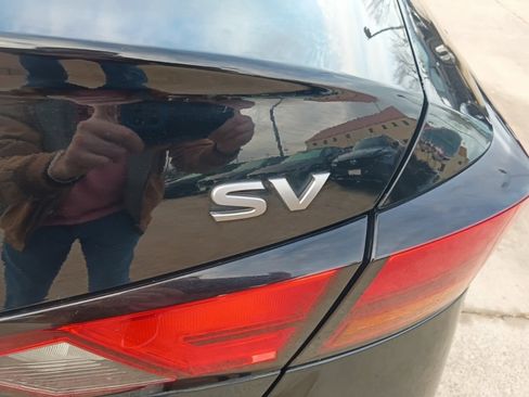 Used 2024 Nissan Altima 2.5 SV image 13