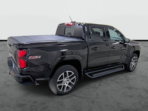 Used 2023 Chevrolet Colorado Z71 w/ Z71 Convenience Package 2 image 4
