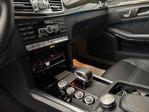 Used 2014 Mercedes-Benz E 63 AMG 4MATIC Sedan image 18