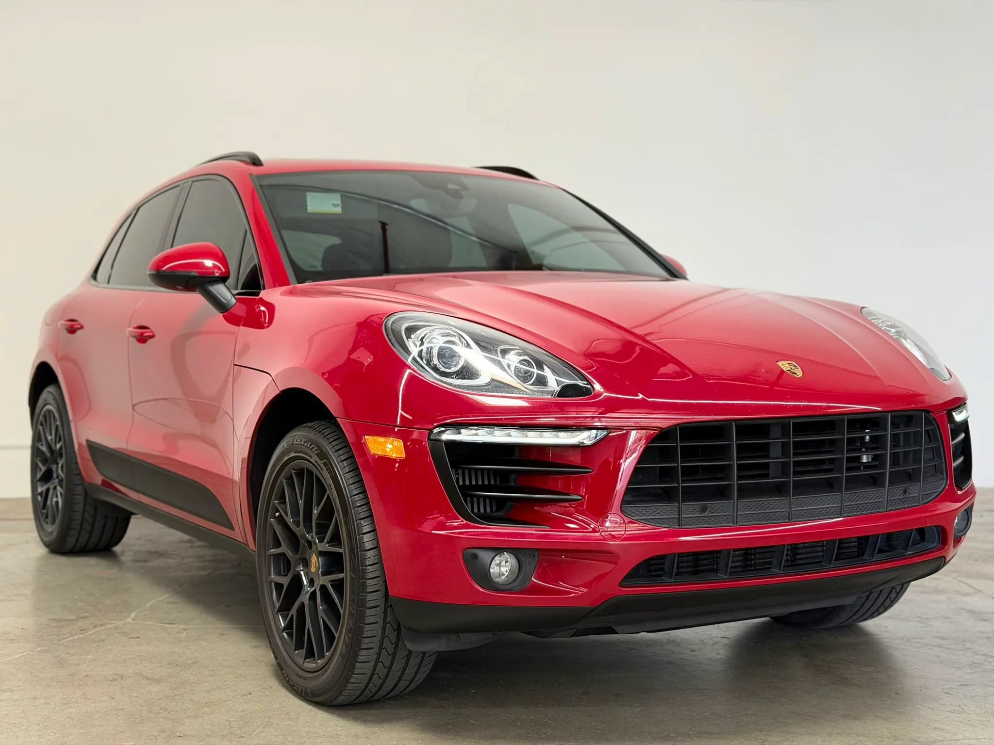 Used 2018 Porsche Macan S AWD/4WD image 3