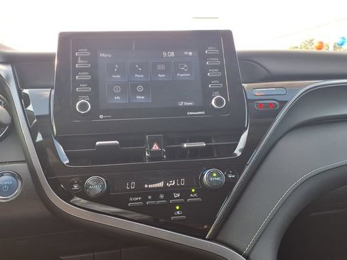 Used 2024 Toyota Camry SE FWD image 25