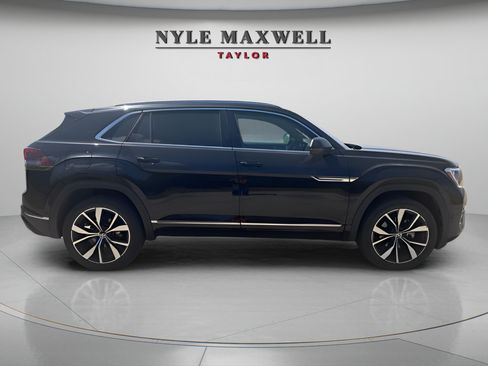Used 2024 Volkswagen Atlas Cross Sport SEL Premium R-Line AWD/4WD image 3