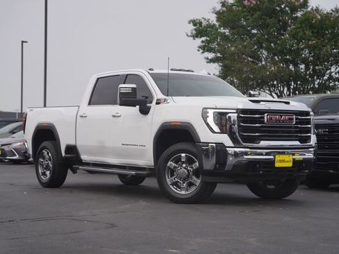 Used 2025 GMC Sierra 2500 SLT w/ SLT Convenience Package AWD/4WD image 2