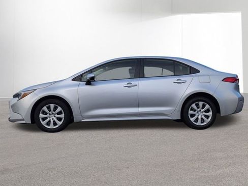 Certified 2026 Toyota Corolla LE image 9